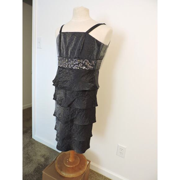 R&M Richards Cocktail Dress with Tiered Skirt Size 8 - Picture 2 of 6